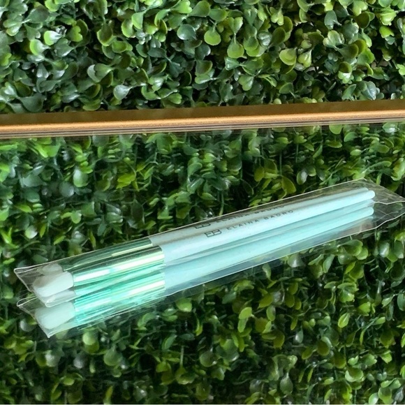 Elaina Badro Sea Green Divine Duo Brush Set | NEW | 2 Piece Seagreen - Picture 11 of 12